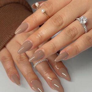 Elegant Taupe Press on nails with adhesive stickers